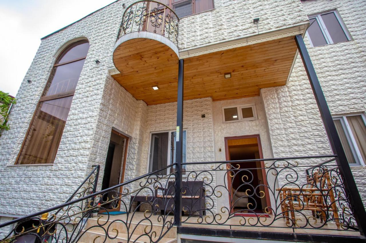 Hotel Vladi Kutaiszi Kültér fotó