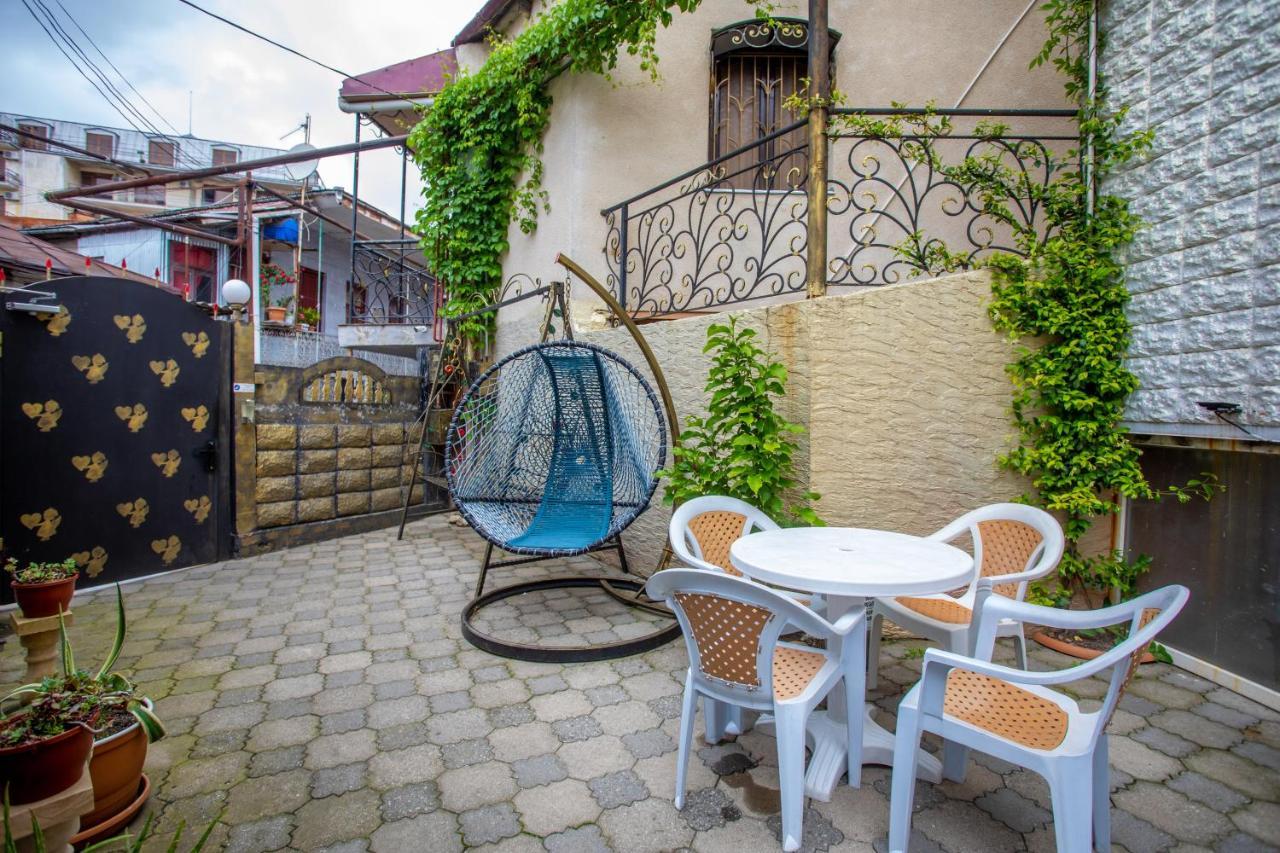 Hotel Vladi Kutaiszi Kültér fotó